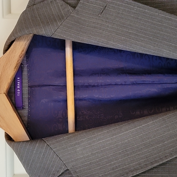 Ted Baker Endurance Striped Suit Jacket Blazer 38R Gray Purple wool crisp - Picture 2 of 8